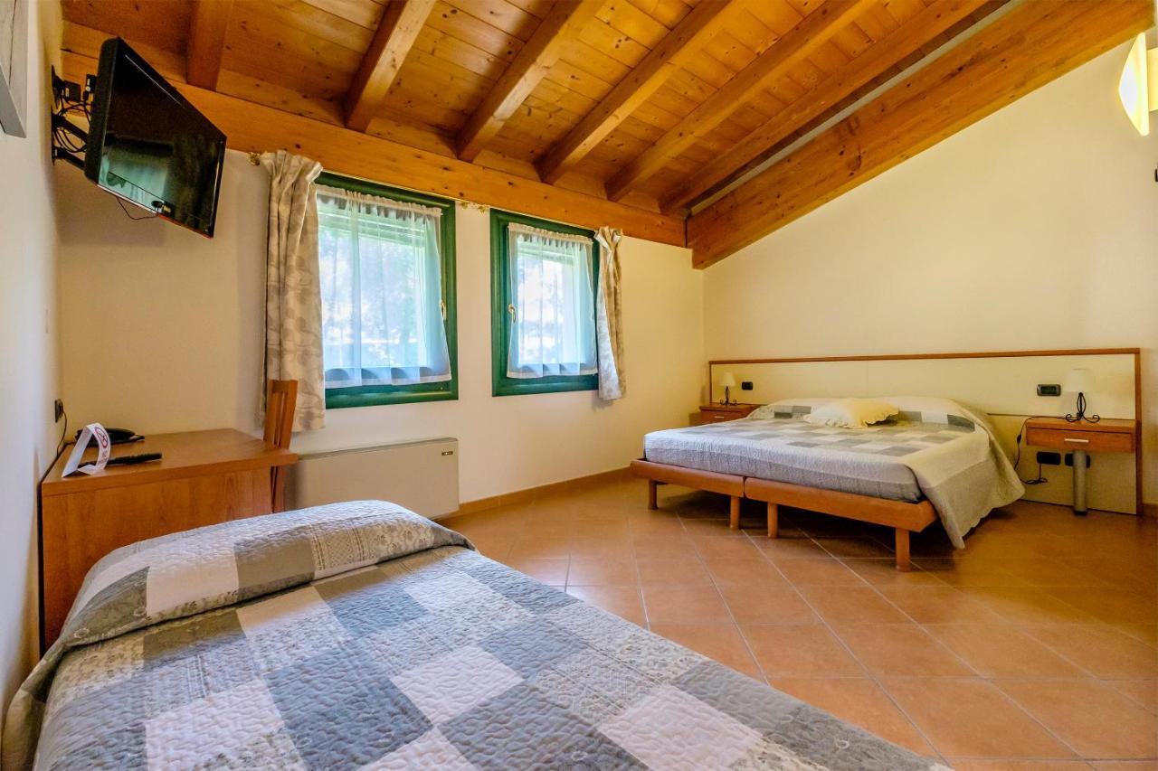 Villa Al Colle Cavaion Veronese Camera foto